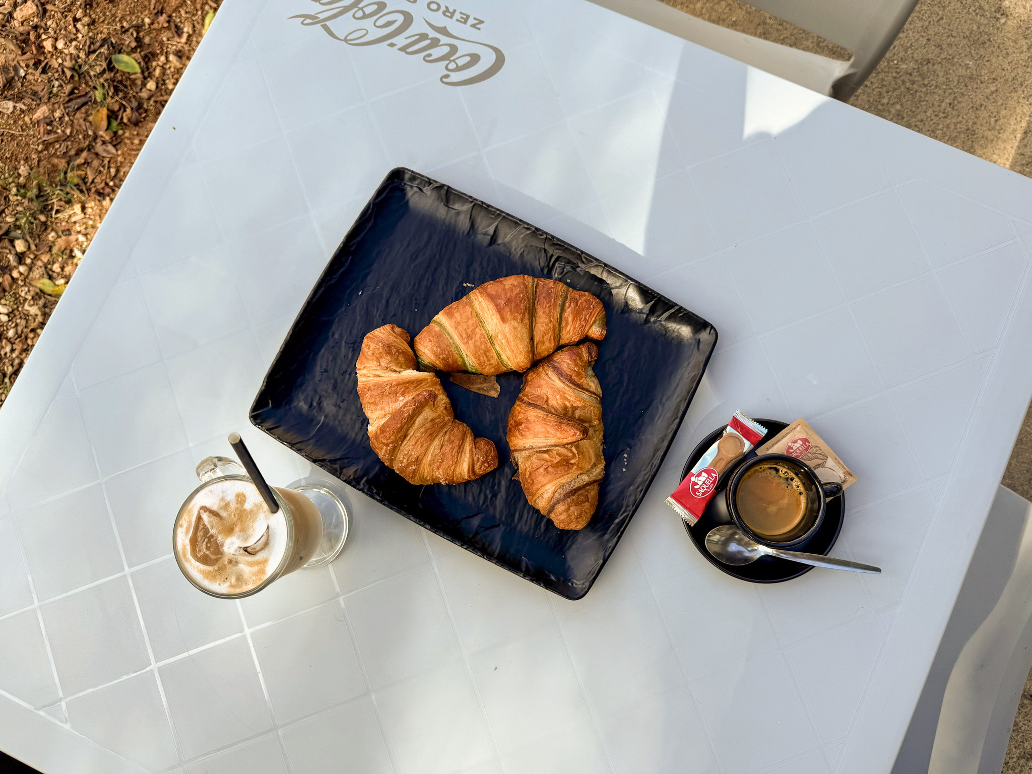 Coffee and desserts at Garden Lounge